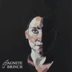 Puk Damsgård, Realism